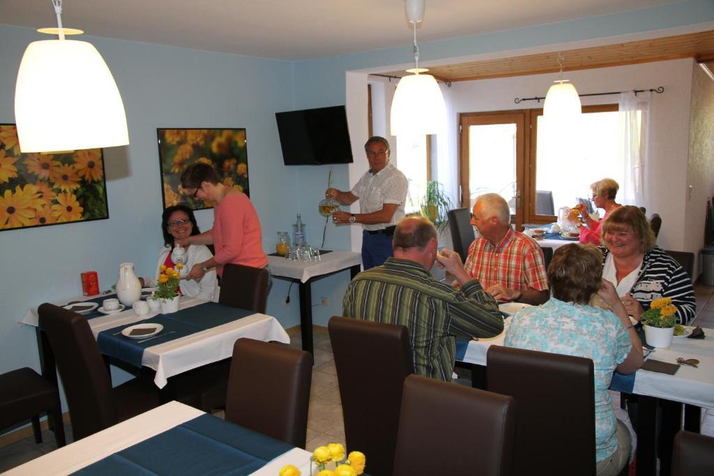 Ferienweingut Serwaziwein Mesenich Esterno foto